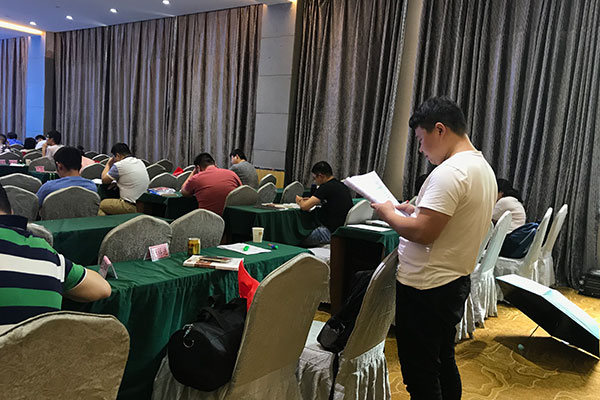  ̩��������ѵ�����ĸ���-�γ̷��ú���-���濿��