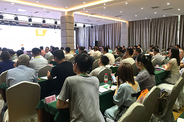 ���ݶ�����ѵ�����ĸ���-�γ̷��ú���-���濿��