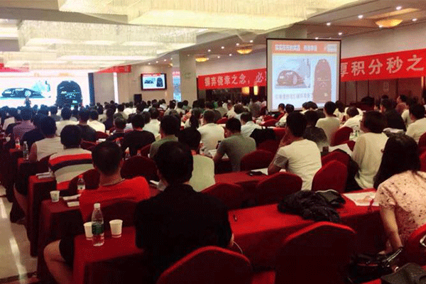 ����������ѵ�����ĸ���-�γ̷��ú���-���濿��