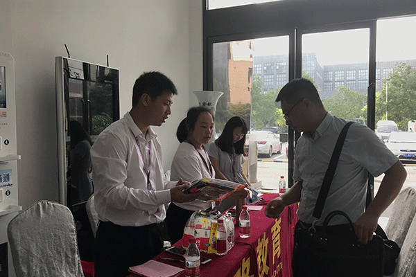 ���ֶ�����ѵ�����ĸ���-�γ̷��ú���-���濿��