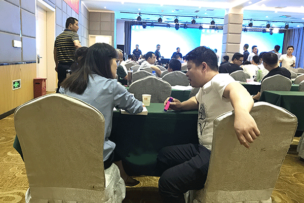 ���ݶ�����ѵ�����ĸ���-�γ̷��ú���-���濿��