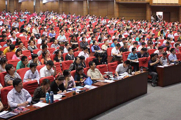 �Ӽ������п�֤��ѵѧУ������-���ö���Ǯ