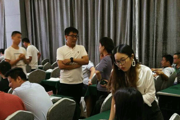 ��Ȫ������������ʦ��ѵ����-�γ̼۸�