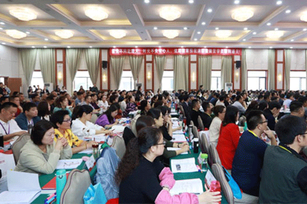 ���Ķ�����������ʦ��ѵ����-�γ̼۸�