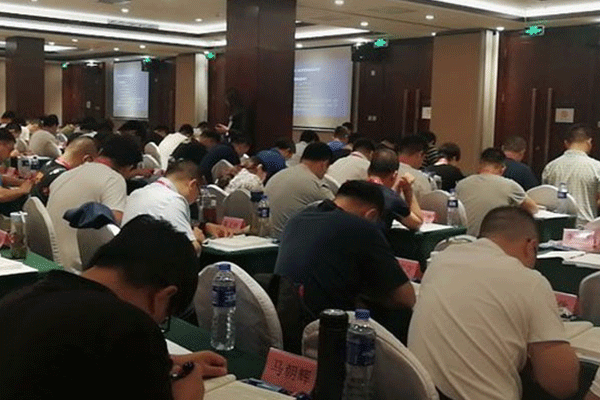 ʮ�߶�����������ʦ��ѵ����-�γ̼۸�