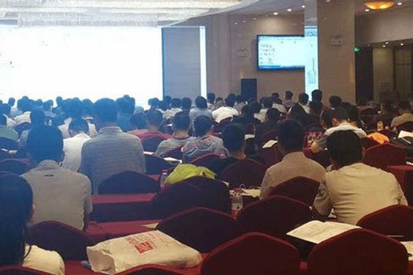 ���Ŷ�����������ʦ��ѵ����-�γ̼۸�