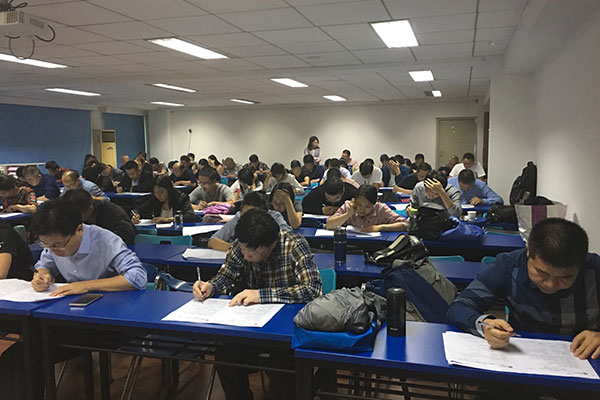 �ຣ������������ʦ��ѵ����-�γ̼۸�