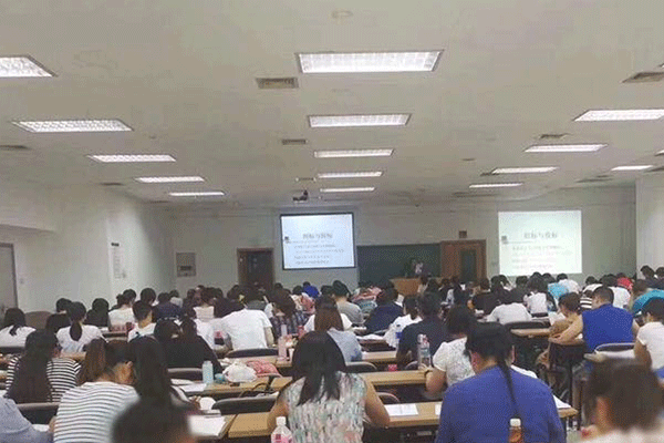 ����һ����ѵ��-���ö���Ǯ