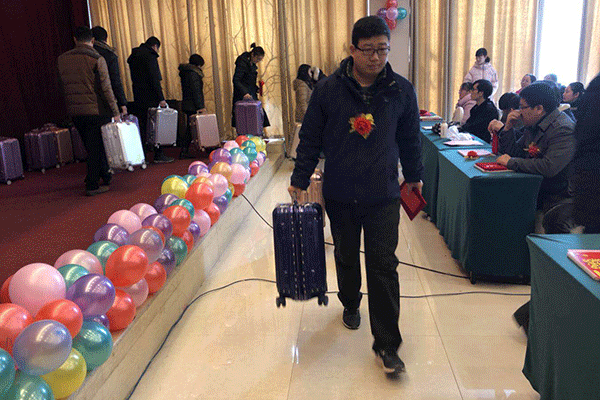 ����һ����ѵ��-���ö���Ǯ