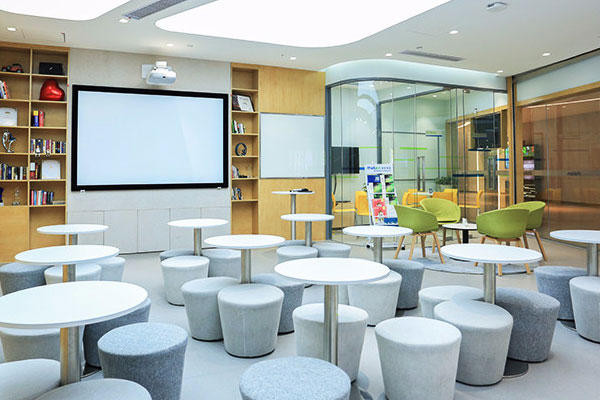 ��չ��ѵӢ����ô˵