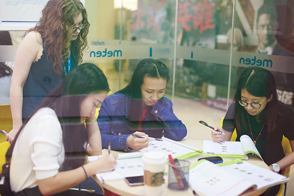 �人����������ѵ���ĸ���