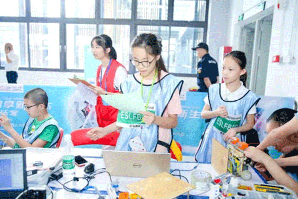 长沙开福区机器人编程哪家好-学费一年多少钱
