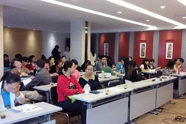 学会计一般要多少钱