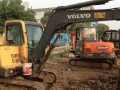 �人��ѵ�ھ��˾��ѧУ/