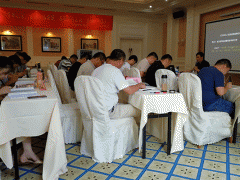 ����������˸߿���ǰ��ѵ���ĸ���_ѧ�Ѽ۸����Ǯ/