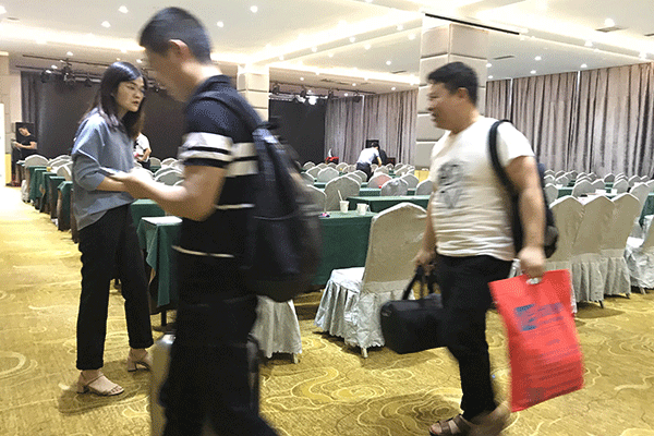 ��Ӫ���˸߿���ǰ��ѵ���ĸ���_ѧ�Ѽ۸����Ǯ