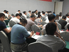 ���ݳ��˸߿���ǰ��ѵ���ĸ���_ѧ�Ѽ۸����Ǯ/