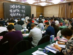 ���޳��˸߿���ǰ��ѵ���ĸ���_ѧ�Ѽ۸����Ǯ/