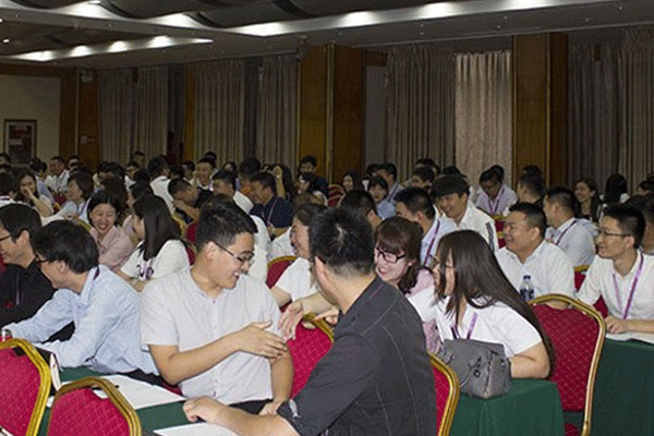 �ƸԳ��˸߿���ǰ��ѵ���ĸ���_ѧ�Ѽ۸����Ǯ