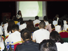 �人���˸߿���ǰ��ѵ���ĸ���_ѧ�Ѽ۸����Ǯ/