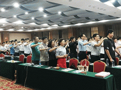 ���г��˸߿���ǰ��ѵ���ĸ���_ѧ�Ѽ۸����Ǯ/