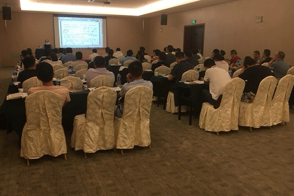 ���ݳ��˸߿���ǰ��ѵ���ĸ���_ѧ�Ѽ۸����Ǯ