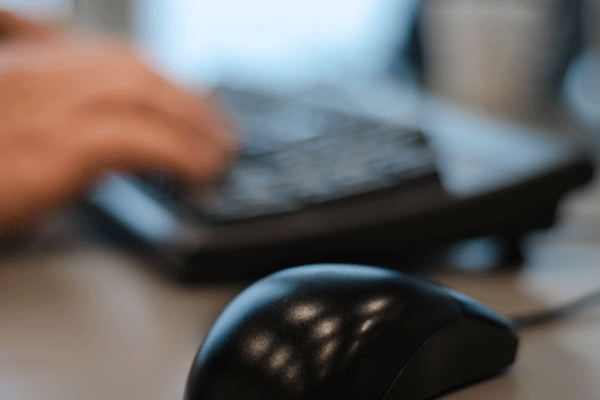 ����˰��ʦ��ѵ����_�����ĸ���