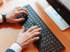 ����˰��ʦ��ѵ����_�����ĸ���/