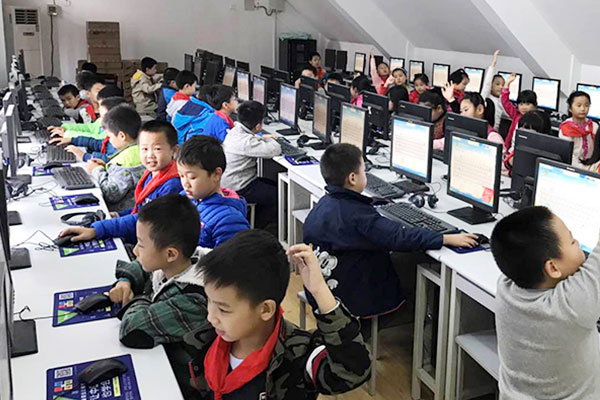孩子学编程有用吗_学多久_最佳年龄-徐州童程童美
