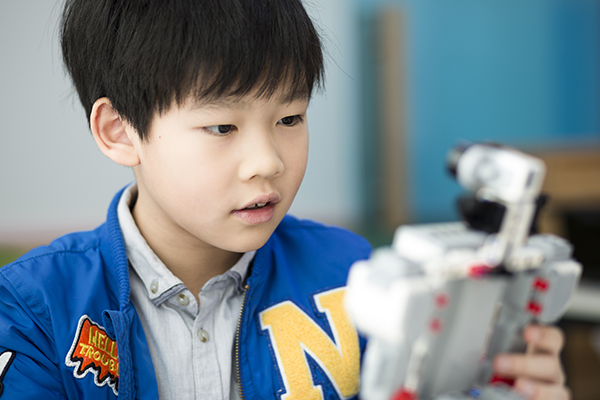 孩子学编程有用吗_学多久_最佳年龄-烟台童程童美