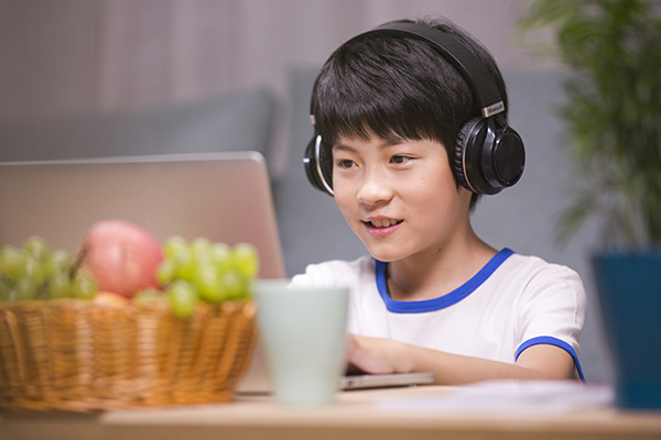 孩子学编程有用吗_学多久_最佳年龄-济南童程童美