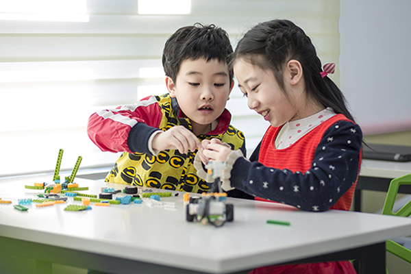 孩子学编程有用吗_学多久_最佳年龄-石家庄童程童美