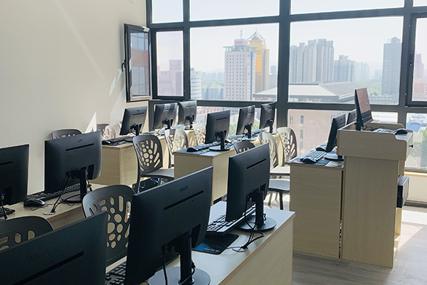 �ɶ�������������ѵ���Ƽ�_ѧ�Ѷ���Ǯ