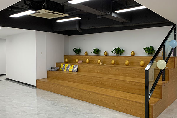 ����������ѵ���Ƽ�_ѧ�Ѷ���Ǯ