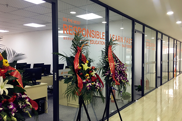 ����������ѵ���Ƽ�_ѧ�Ѷ���Ǯ