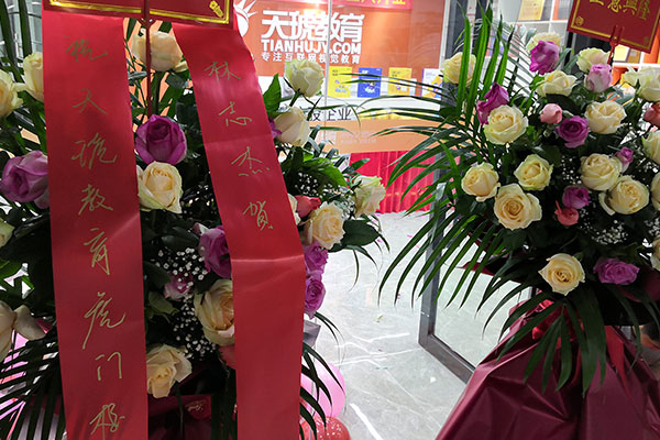 �ߺ�������������ѵ���Ƽ�_ѧ�Ѷ���Ǯ