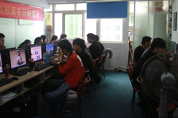 ����������������ѵ���Ƽ�_ѧ�Ѷ���Ǯ