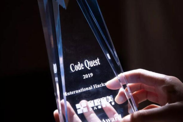 �������ٶ����ѧУ�ĸ���