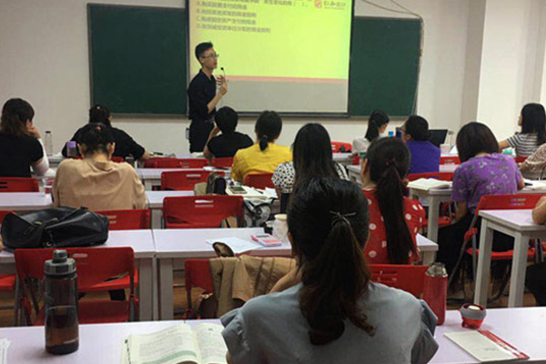 南京学会计哪个学校好