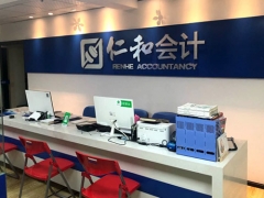 Ȫ��ѧ����ĸ�ѧУ��/