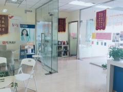 ��ʯѧ����ĸ�ѧУ��/