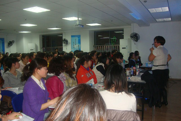 ����ѧ����ĸ�ѧУ��