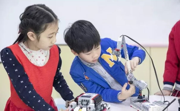 呼和浩特孩子学编程一年要多少钱