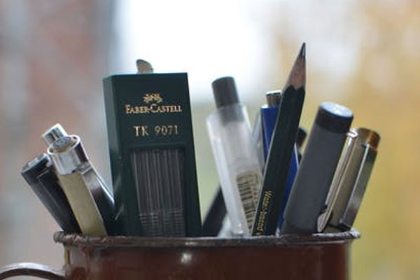  �����о��������ѯ