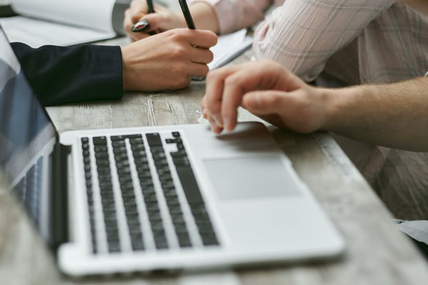 �����о��������ѯ