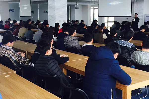  �������������ѵѧУ_�����ĸ���