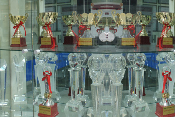 ���ͺ������������ѵѧУ_�����ĸ���