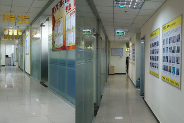 �Ϻ����������ѵѧУ_�����ĸ���