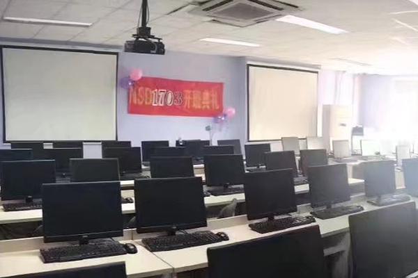 �������������ѵѧУ_�����ĸ���