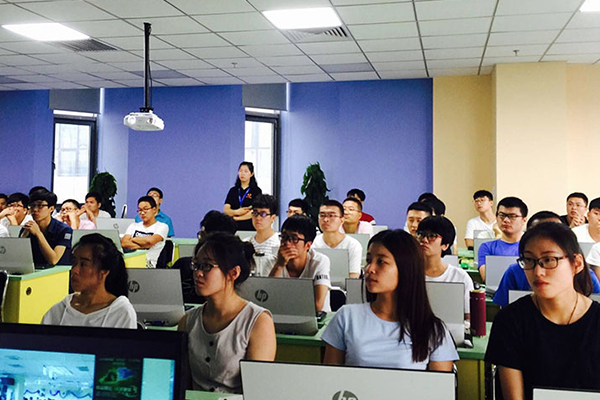 �������������ѵѧУ_�����ĸ���